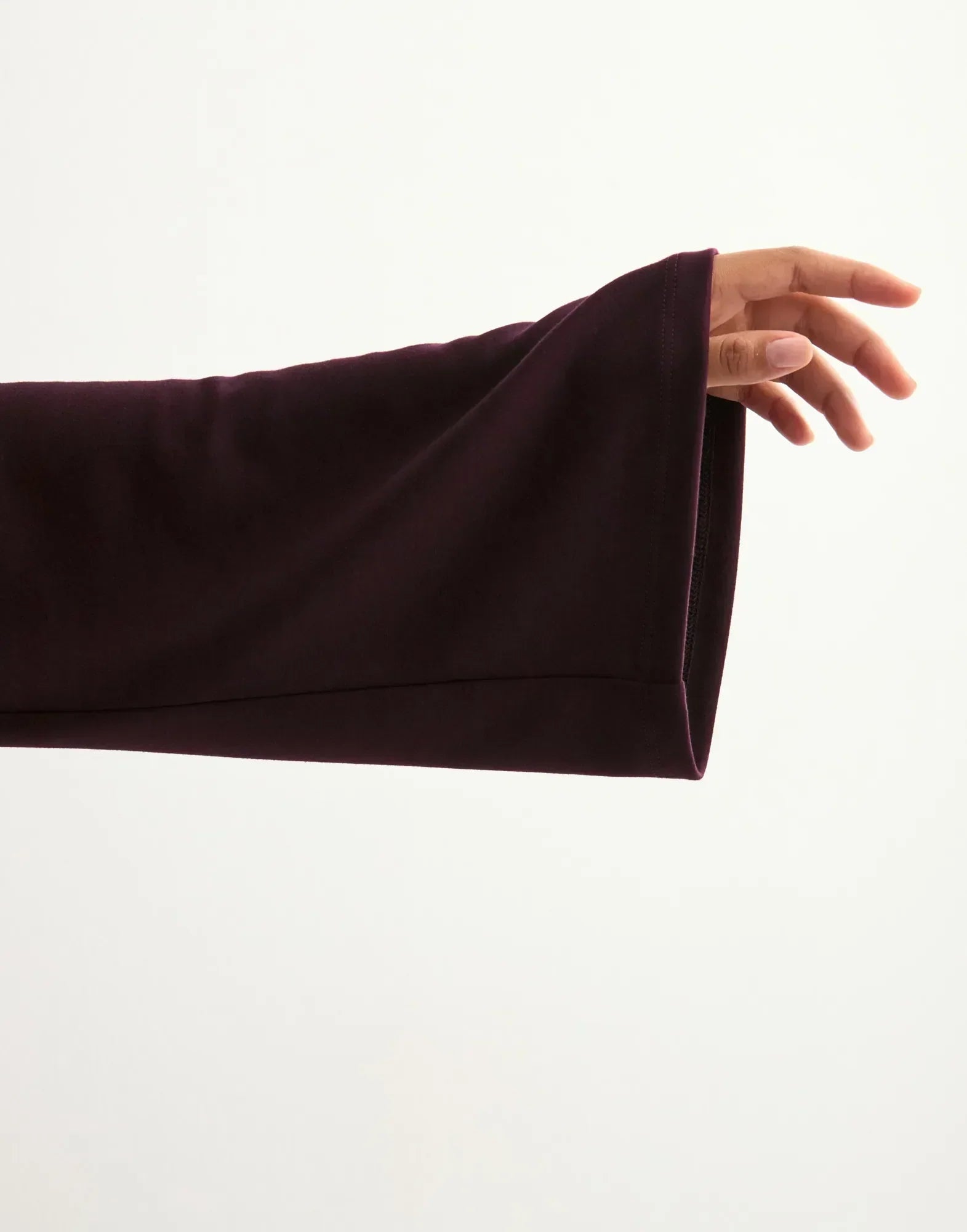 NORVIAS | Luxurious Sweat Set