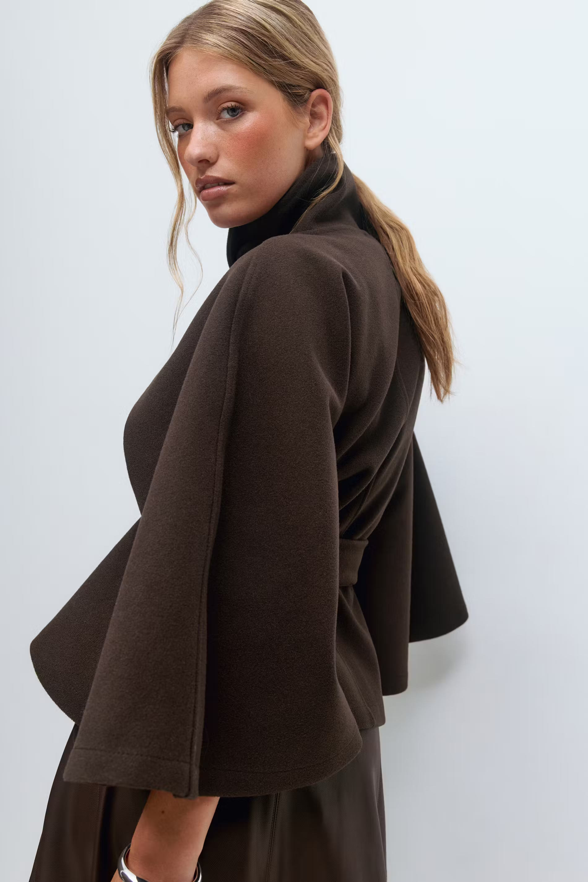 NORVIAS | Elegant Cape Coat with Belt
