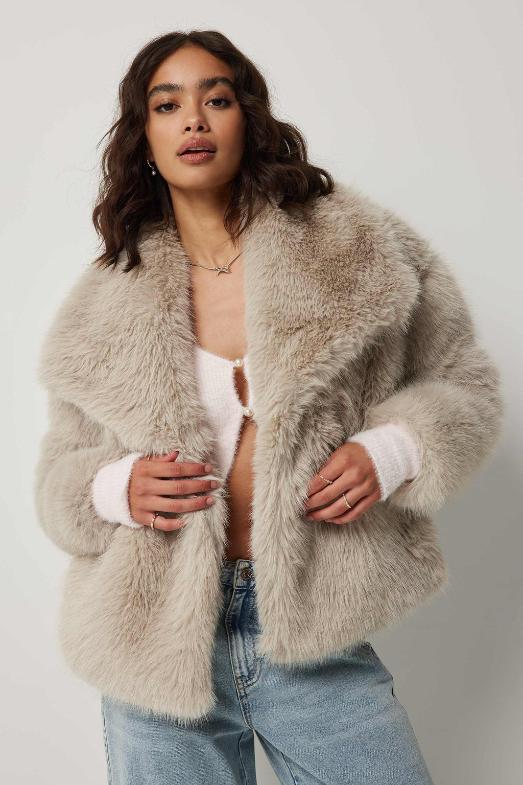 NORVIAS | Luxurious Faux Fur Coat