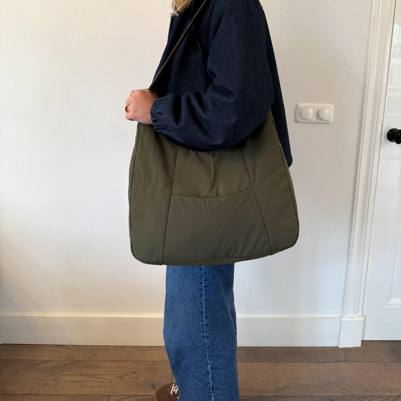 NORVIAS | Viegls plecu somiņa