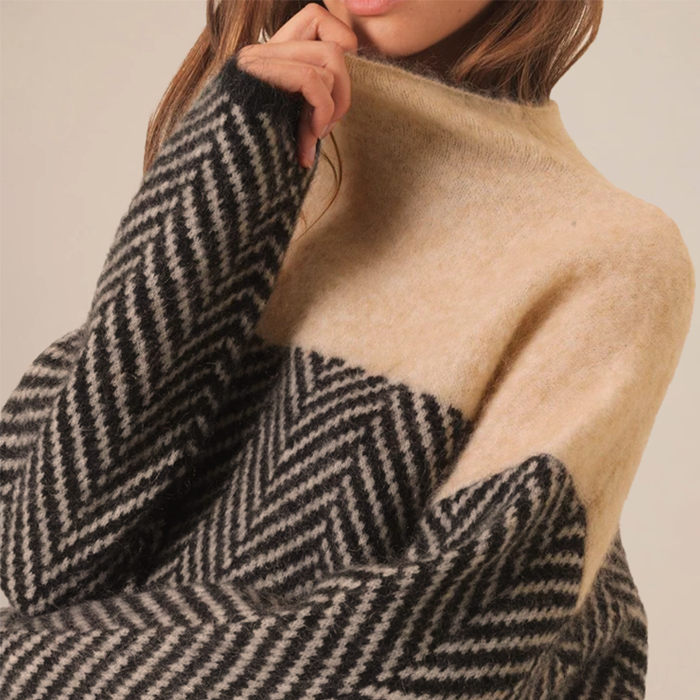 NORVIAS | Premium Herringbone Turtleneck Sweater