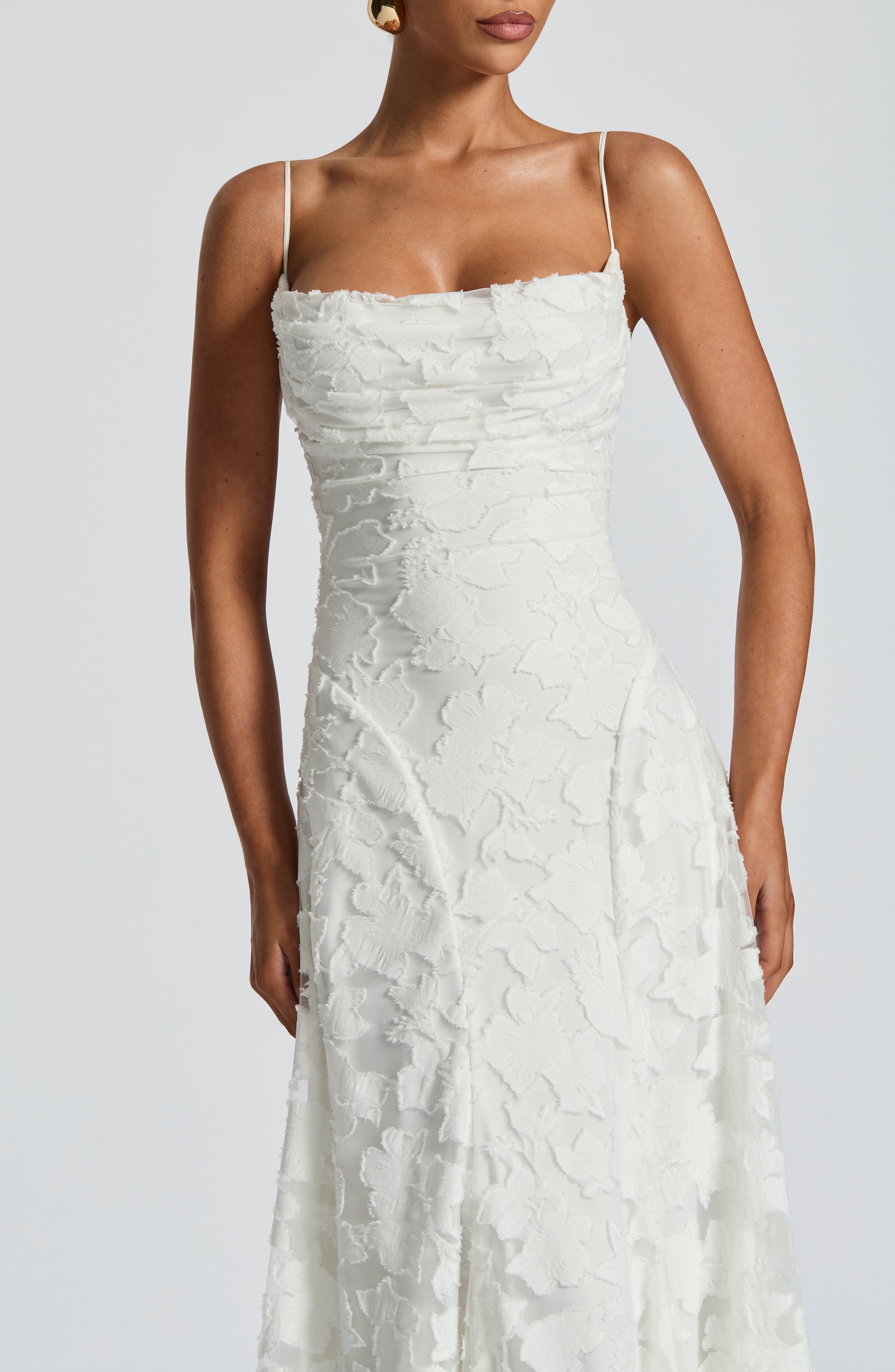 NORVIAS | Fließendes Eleganz Maxikleid